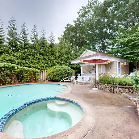 New Seabury Oasis Villa